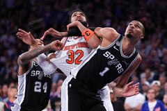 GLOVES ARE OFF: Knicks ready to rumble in Game 4