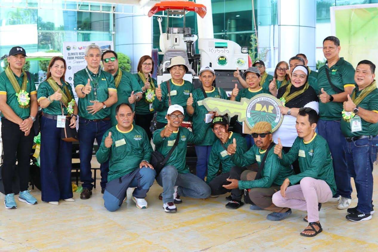 DAR turns over ₱4.1M in farm machinery to ARBOs in Davao Region