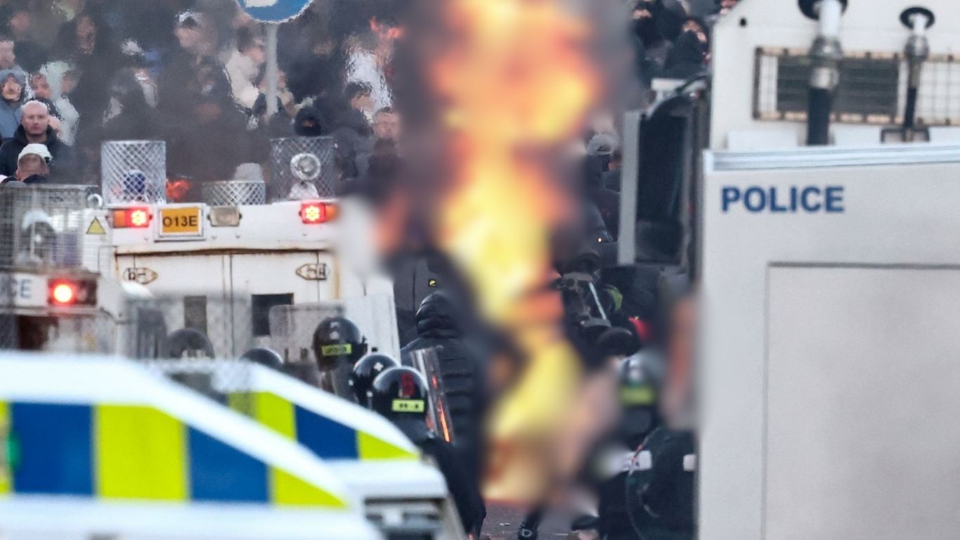 UK violence 'shocking', says UN rights chief