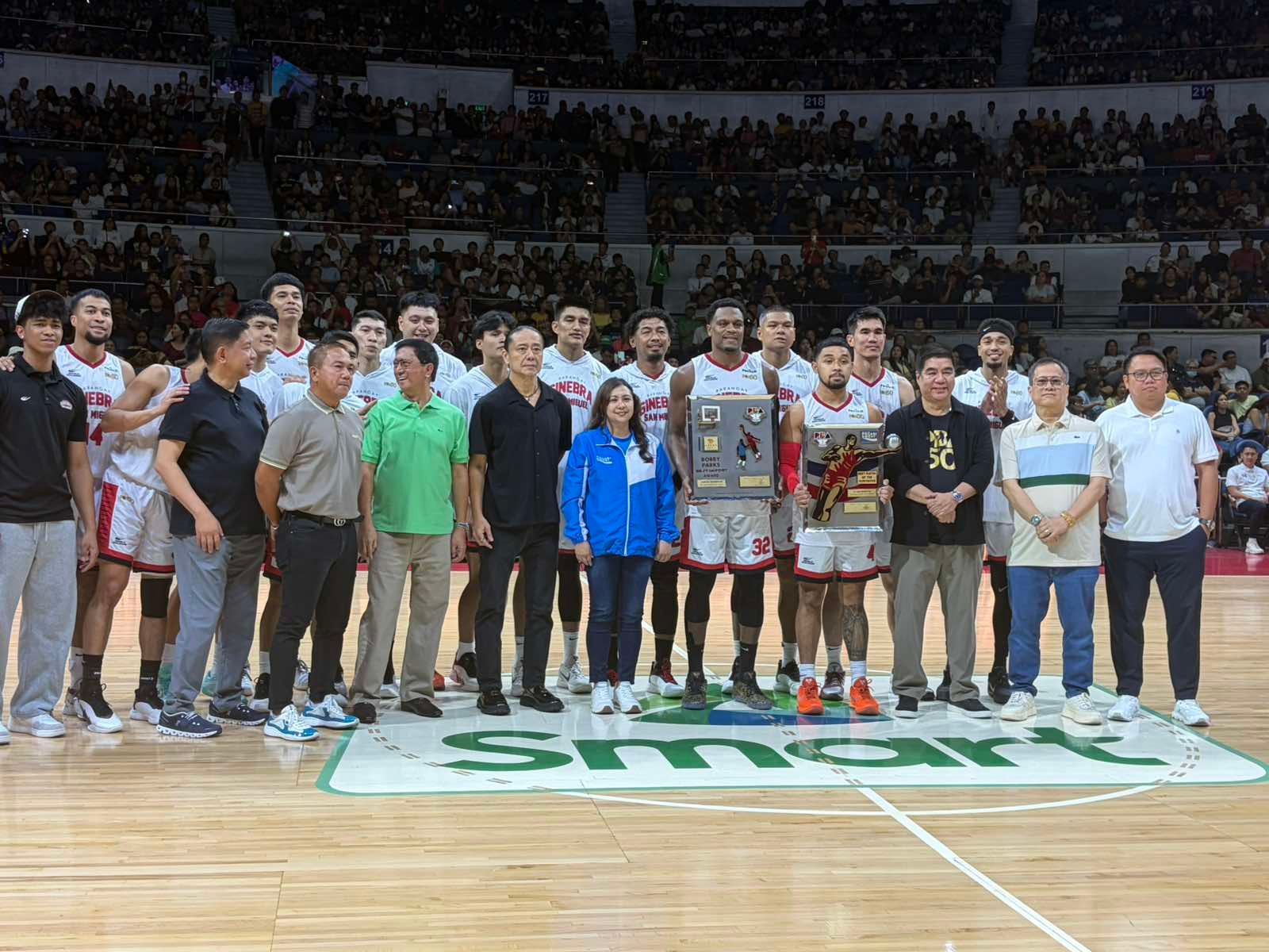 Brownlee, Abarrientos clinch individual plums