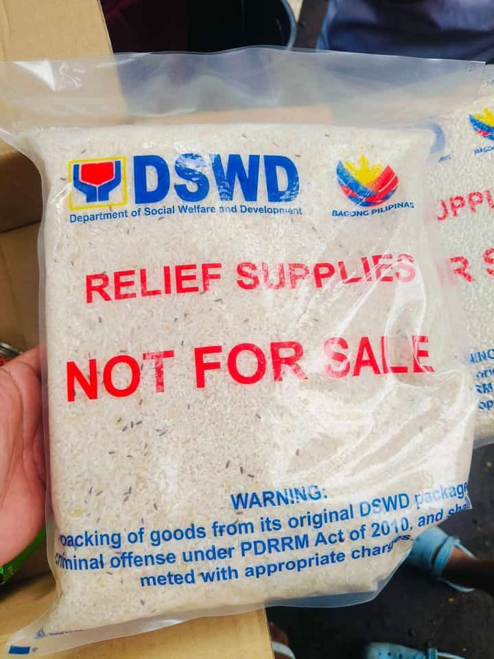 DSWD assures quake survivors: Vacuum-packed rice safe to eat