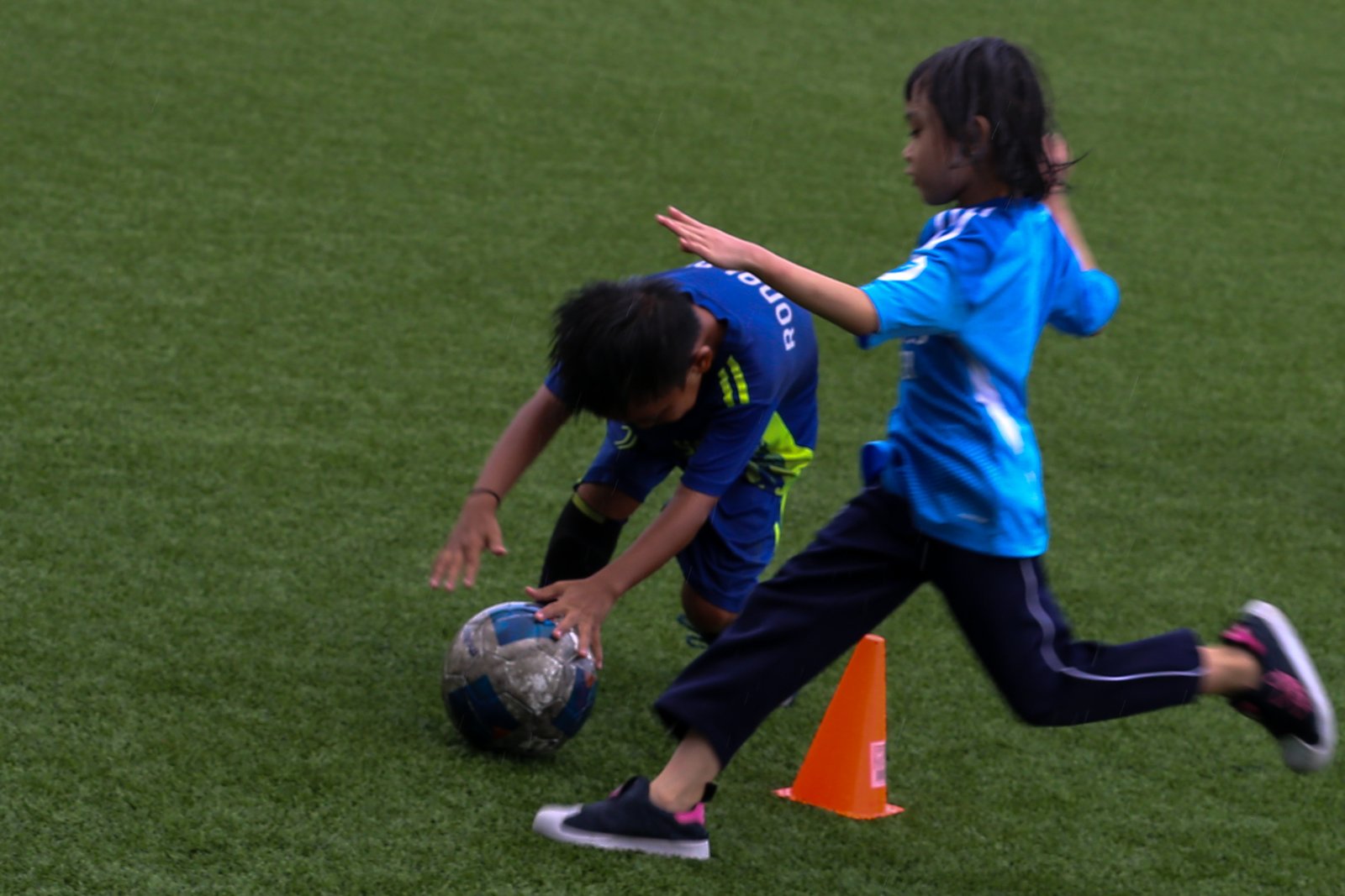 Children participate in a football clinic at SM Mall of Asia’s Adidas Football Park in Pasay City on 13 June 2026. Held as part of the Pinoy Football Fiesta, the event was organized in partnership with the Embassies of Canada, Mexico and the United States to highlight the power of sports in uniting nations, cultures, and people.