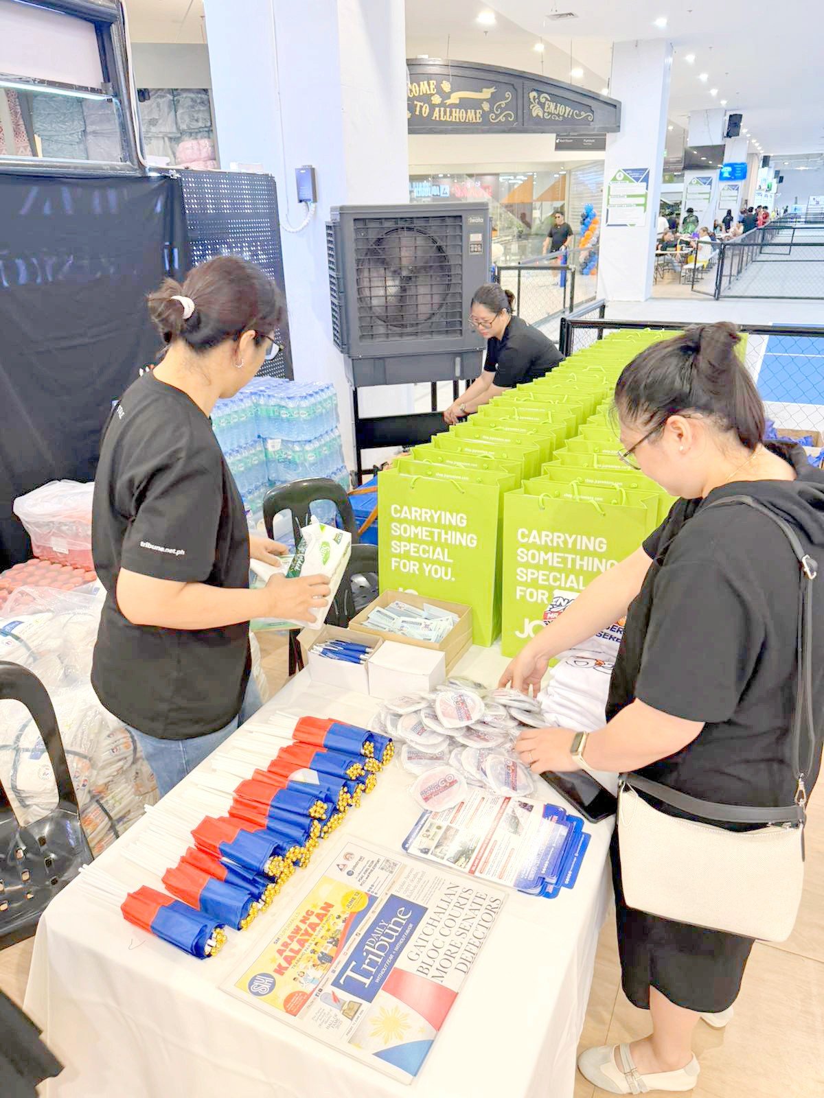 JC Premiere treats the KaTribu pickleball community to an array of exciting giveaways and tokens.