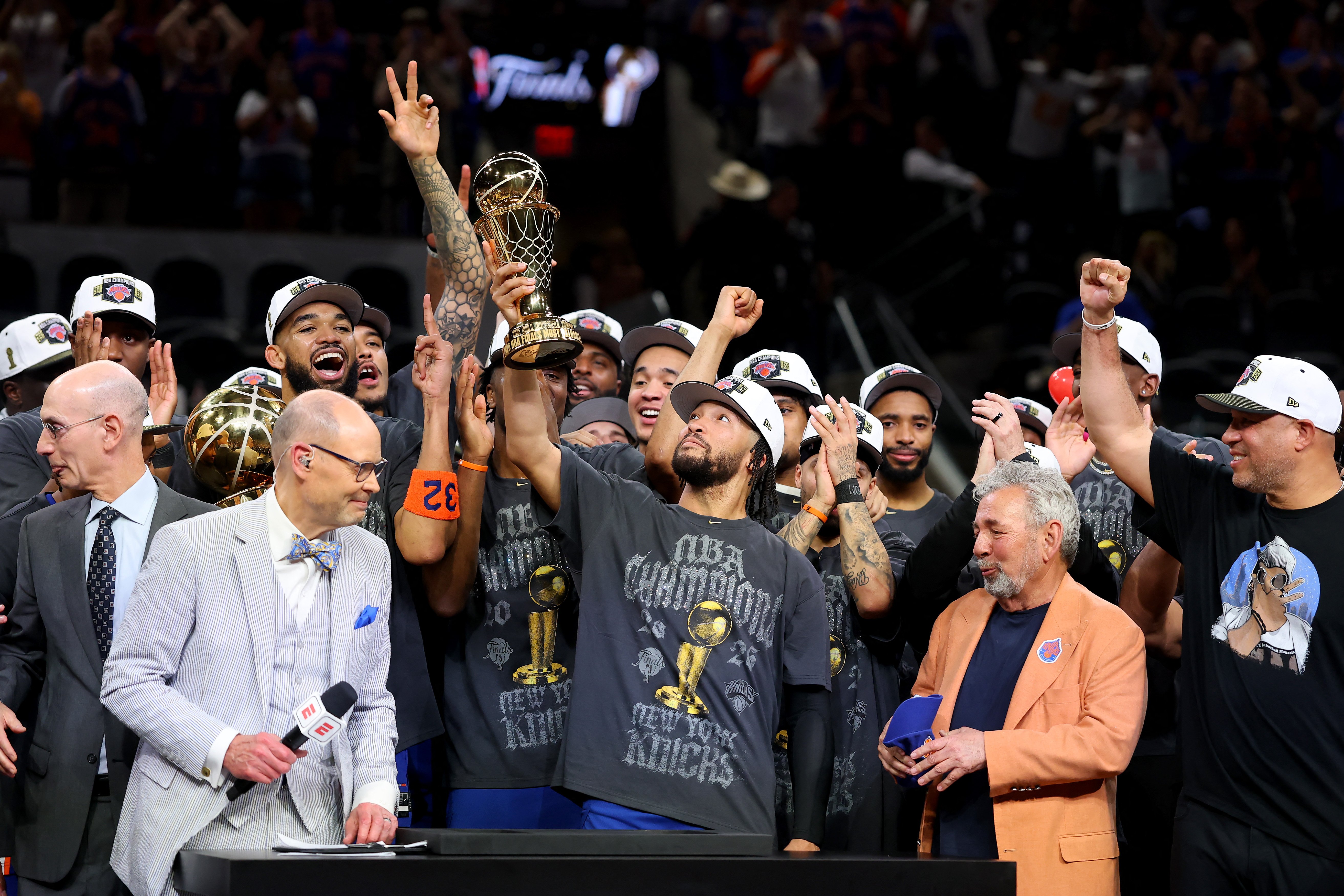 Knicks beat Spurs to claim first NBA title in 53 years