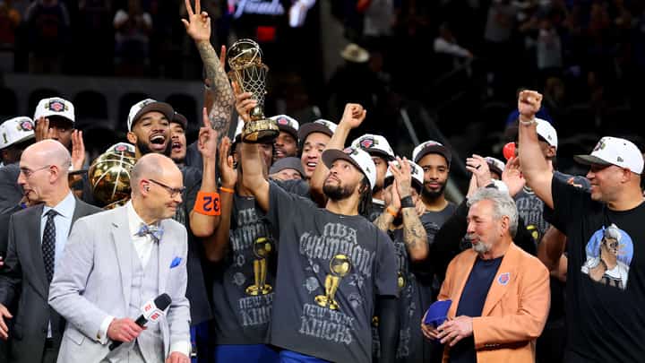 Knicks beat Spurs to claim first NBA title in 53 years