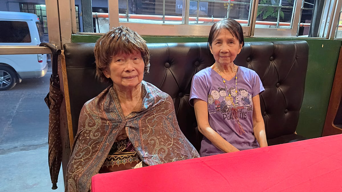 TONY Perez's sisters Remedios Foote and Alice Perez dela Cruz.