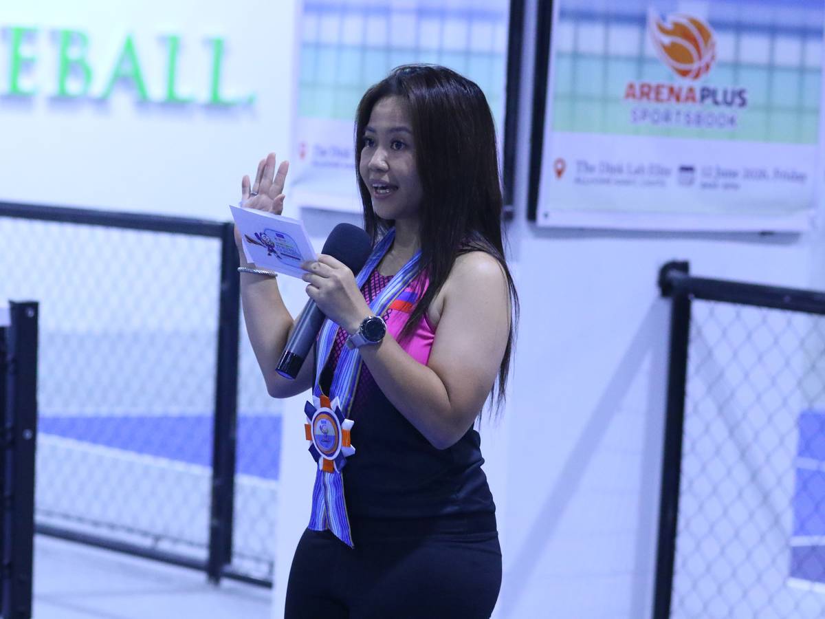 FOUR-TIME Southeast Asian Games gold medalist Bien Zoleta takes time out of her busy schedule to lead the competitors in the Oath of Sportsmanship.