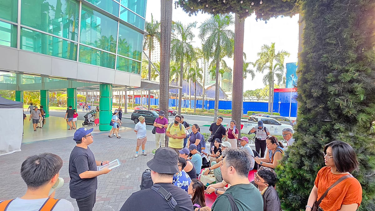 PARTICIPANTS of Literatour: Ang Cubao ni Tony Perez, organized by Pinoy Reads Pinoy Books and NCCA.