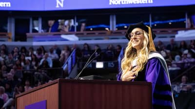 Sarah Jessica Parker delivers motivational speech at Northwestern University