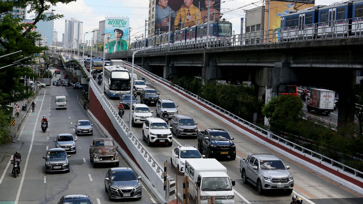MBC: Philippines trails ASEAN peers as growth slows