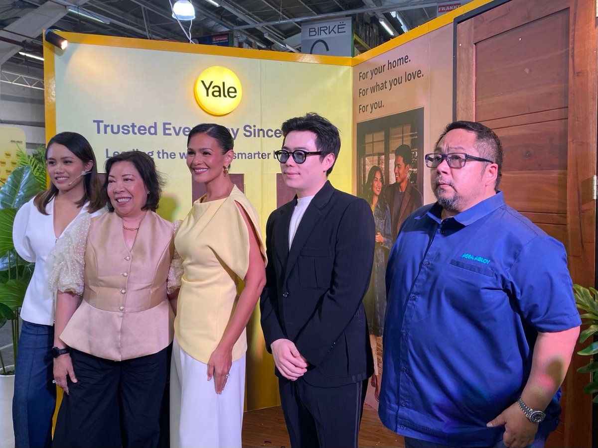 From left: Wilcon Depot Inc. Senior Executive Vice President Rosemarie Bosch Ong, Smart Yale ambassador Iza Calzado, Limson Marketing Inc. President Carl Lim, ASSA ABLOY Director and General Manager Jonathan Kwong at the Wilcon Depot, Quezon City on Monday.