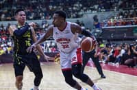 RR Pogoy of TNT (left) admits that he is gassed out after guarding Ginebra import Justin Brownlee in the PBA Season 50 Commissioner’s Cup finals series.