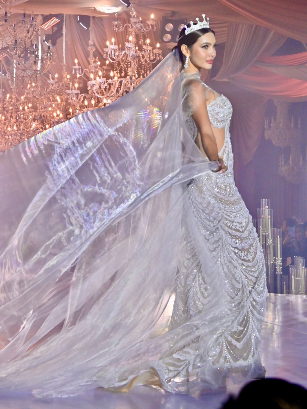 HIGHLIGHTING the peak of bridal season, Taguba showcased his breathtaking new collection.