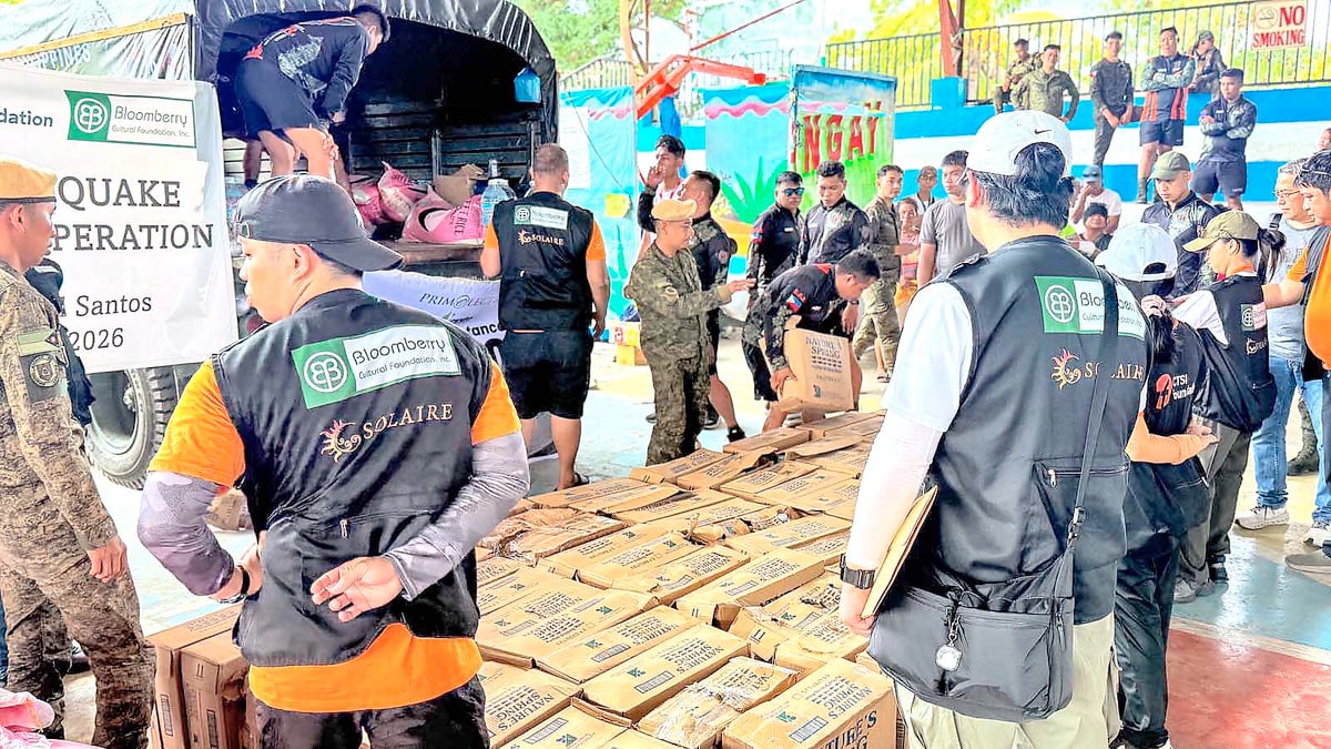 SACKS of rice were among the items distributed as the ICTSI Foundation and Bloomberry Cultural Foundation, in partnership with Solaire Cares and MORE Power, conducted a relief operation on 15 June to assist communities affected by the earthquake in General Santos City and nearby areas.