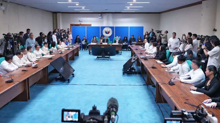 Members of the prosecution and camp of Vice President Duterte arrived at the Senate on Thursday, 18 June, for the first official pre-trial conference ahead of the upcoming impeachment trial of Duterte set for 6 July.