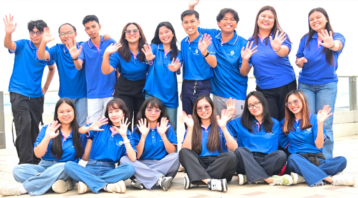 SM Foundation scholars participate in scholarship program activities designed to support their educational journey and personal development. Through its scholarship initiatives, SM Foundation continues to provide deserving Filipino students with opportunities to pursue higher education and build a better future for themselves and their families.