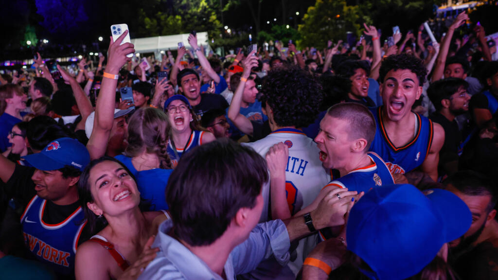 Jubilant New York ready for Knicks parade