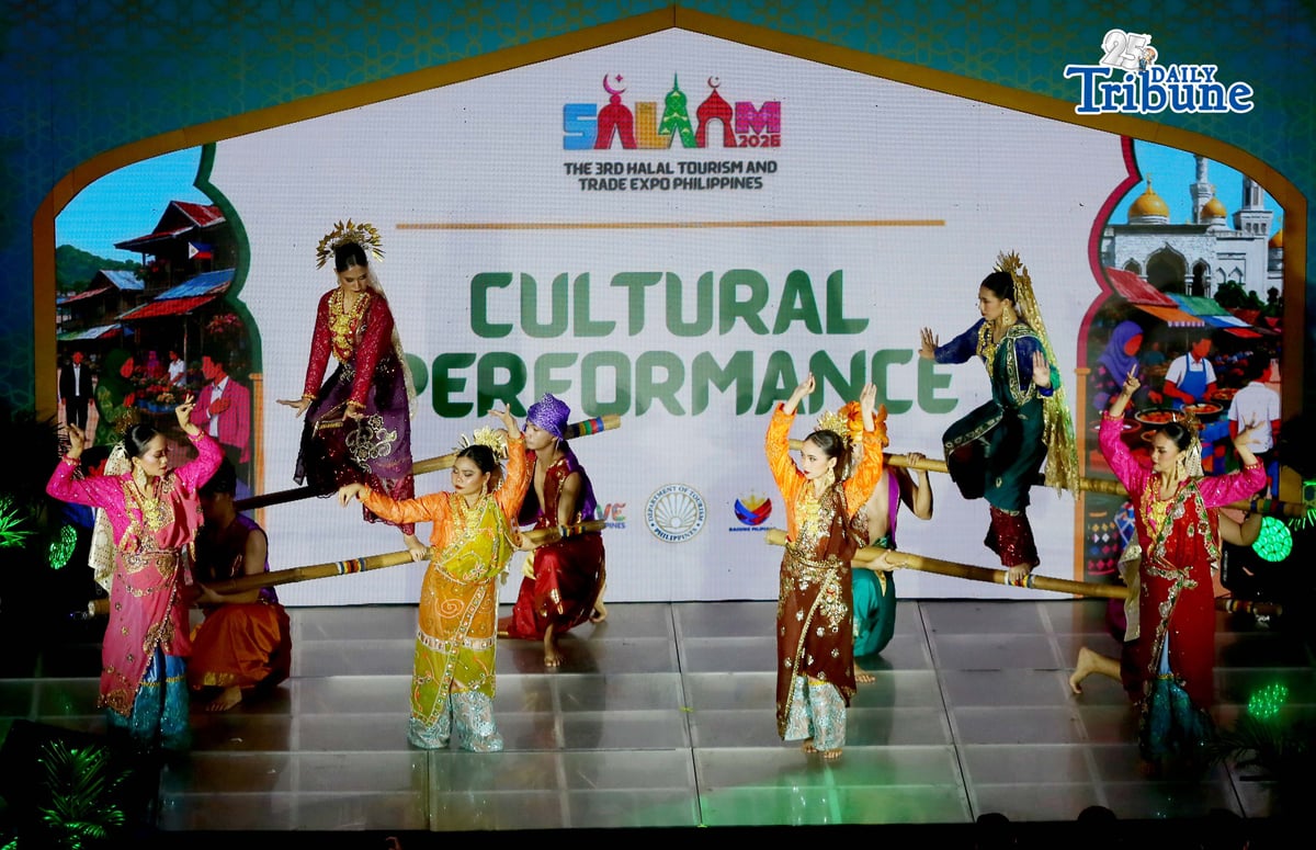 (June 19 2026) Sindaw Philippines Performing Arts Guild dance group performing, during the opening of the 3rd Halal Tourism and Trade Expo Philippines, held at Level 3, Gateway Mall 2, Araneta City, Quezon City on Friday 19 2026, the event showcases Muslim-friendly travel, local Halal products, and cultural exchanges, runs from June 19–21, 2026. Photo/Analy Labor