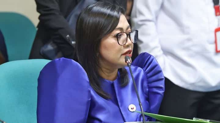 Luistro seeks lower Senate vote threshold for Sara conviction