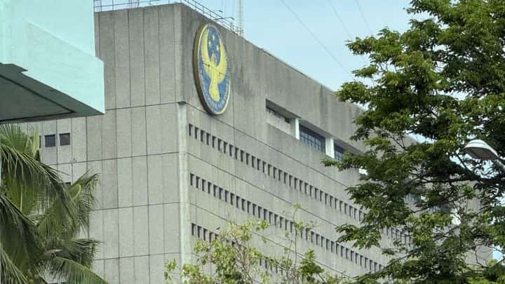 PSEi, peso slip as BSP turns hawkish