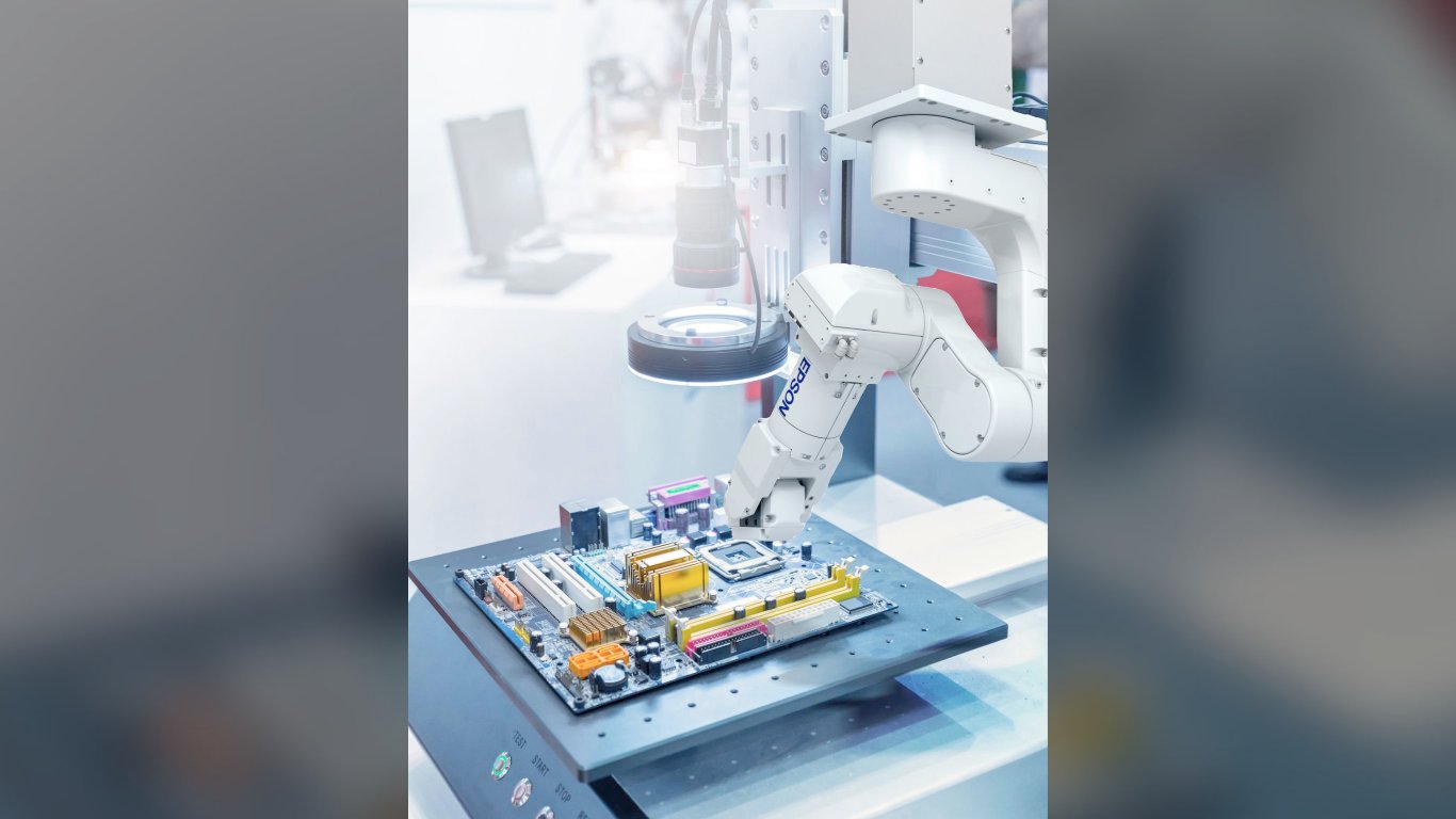 Faster, smarter factories with Epson’s Quartz Tech