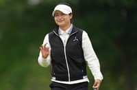 Liu rides wind to the top