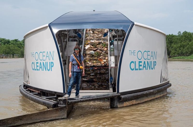 This relentless dreamer cleans the world’s oceans
