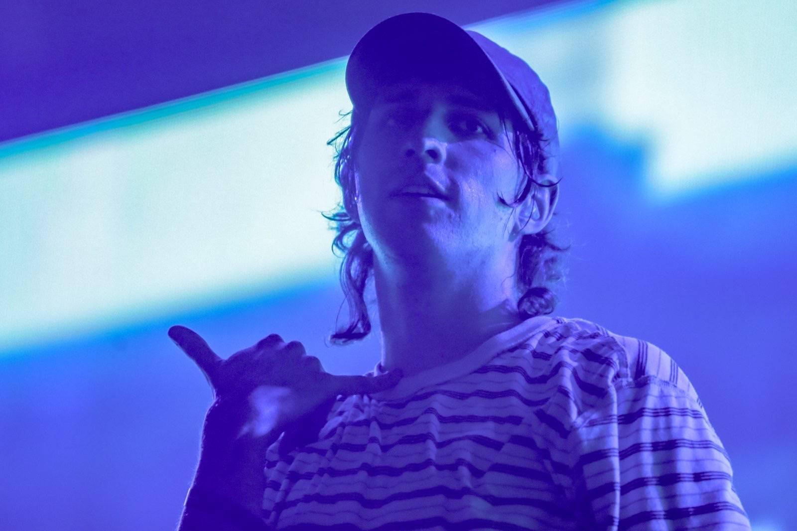 Kawai future bass producer and dj Porter Robinson blasted melodic beats and hits throughout his set on the first day of &friends music festival at Okada Manila on Friday, June 19.

The event will continues the following with various producers flowing the party including Galantis and Yellow Claw.| Aram Lascano