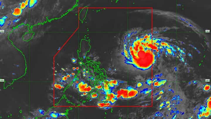 Typhoon ‘Francisco’ seen