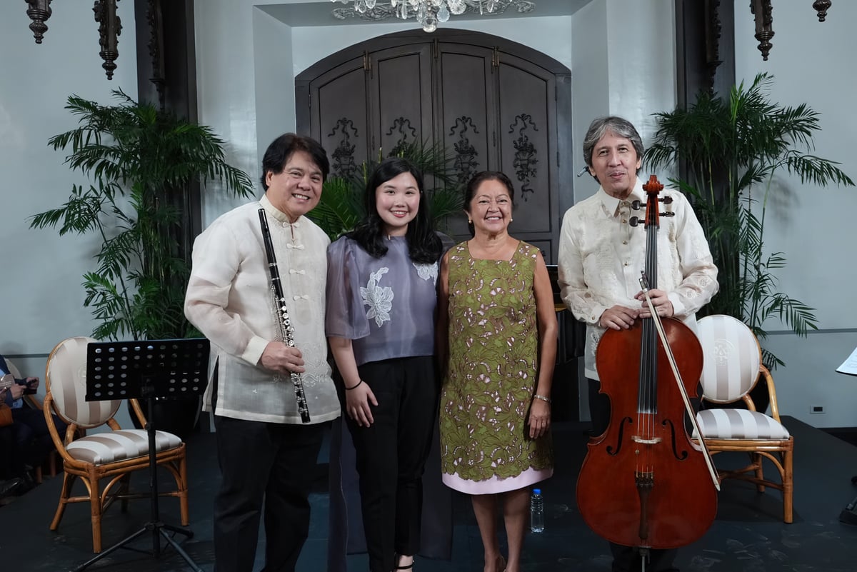 ANTONIO R. Maigue, Inna Montesclaros, First Lady Liza Araneta-Marcos and Renato B. Lucas.