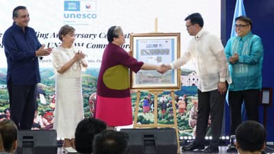 UNACOM commissioner and National Museum of the Philippines director-general Jeremy Barns; National Council of Women of the Philippines chairperson Cecilia La Madrid-Dy; Secretary of Foreign Affairs Maria Theresa P. Lazaro; PHLPost Postmaster and CEO Maximo Sta. Maria III and UNACOM Secretary-General Dr. Ivan Anthony S. Henares unveil the commemorative stamps.