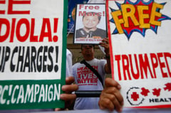 Health workers protest at DOJ