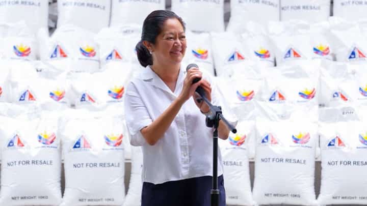 FIRST Lady Liza Araneta-Marcos