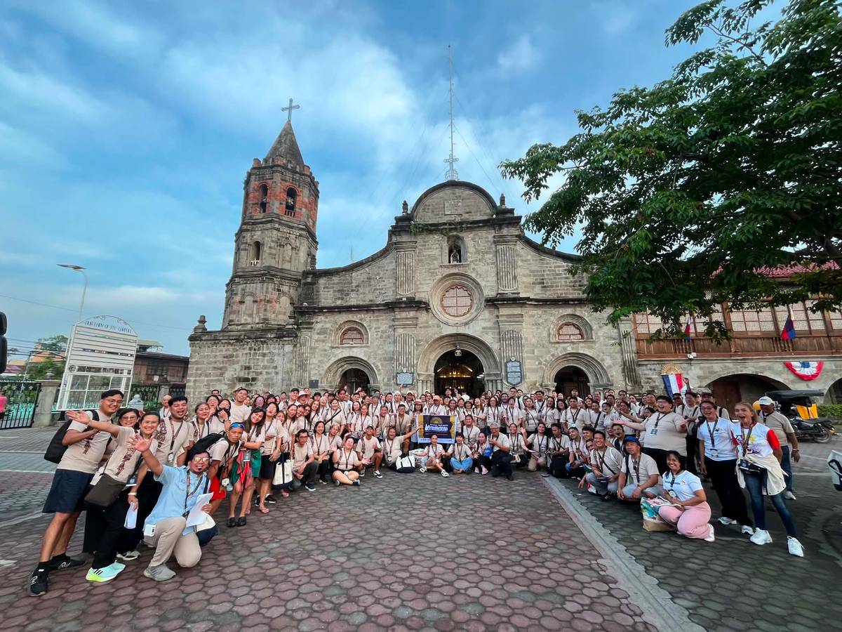 ATTENDEES visit historic Barasoain Church.