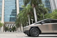 Questions mount after fatal Tesla crash
