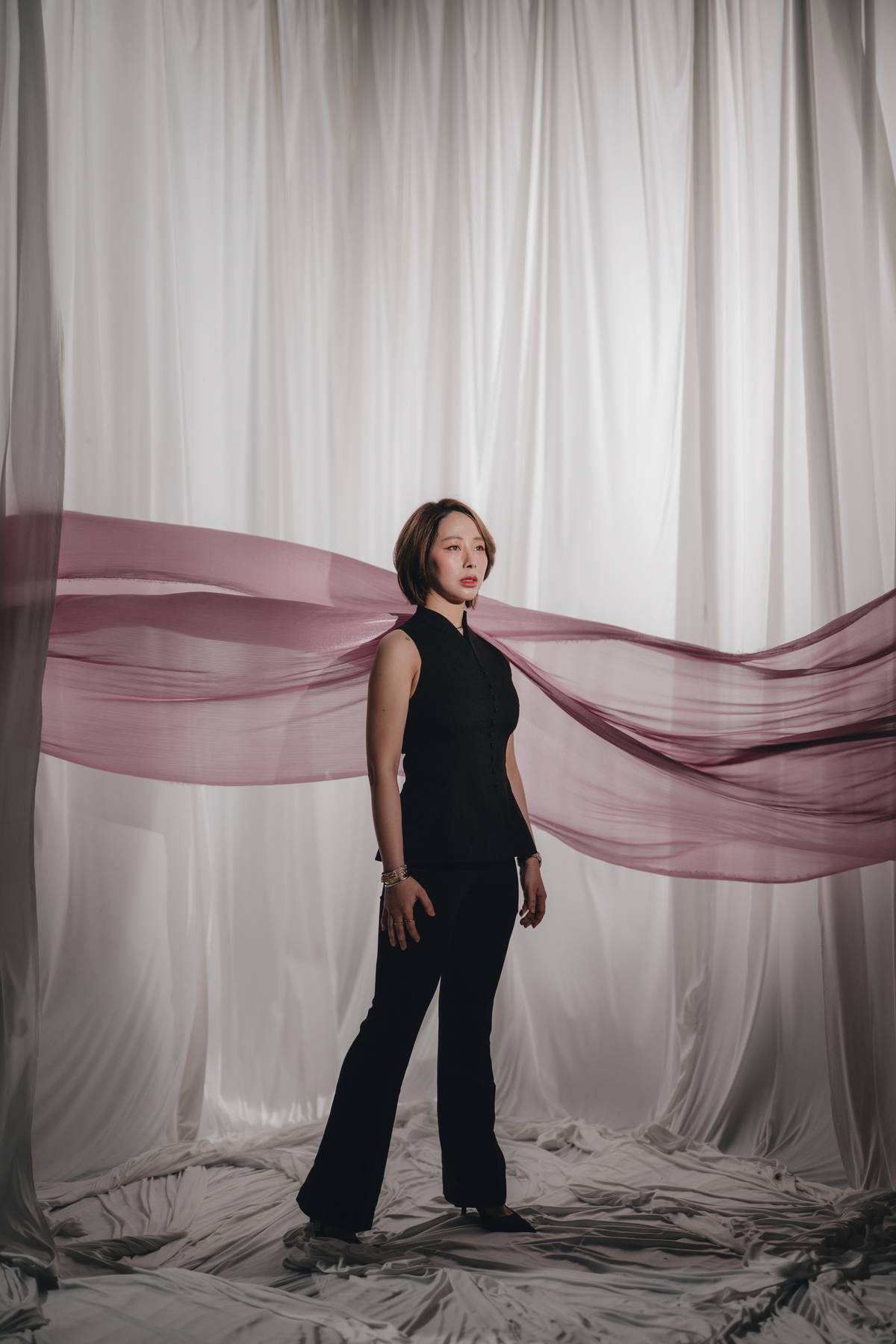 VEE Tan