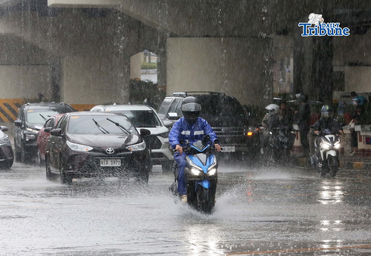 (June 24 2026) Motorists pass through when suddenly heavy rain downfall along Edsa in Kamuning Quezon City on Wednesday June 24 2026, Pagasa said thunderstorms may effect over Metro Manila, Central Luzon, Southern Luzon, the Bicol Region, Western Visayas, and the Negros Island Region. Photo/Analy Labor