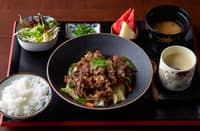 JYU Jyu Beef Steak Set (Appetizer, Jyu Jyu Beef Steak, Rice, Miso Soup, Salad, Fruits).