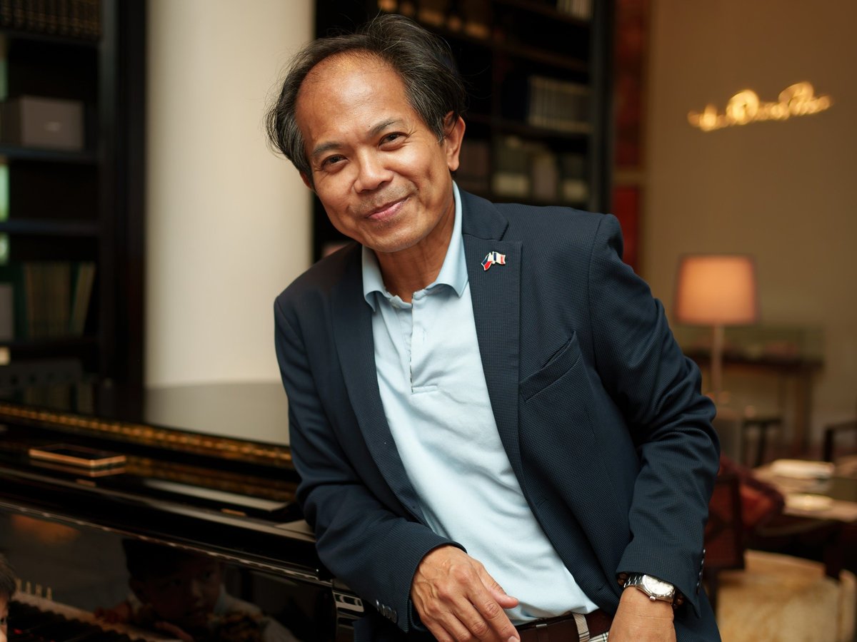 FRENCH Embassy Culture Attaché Martin Macalintal.
