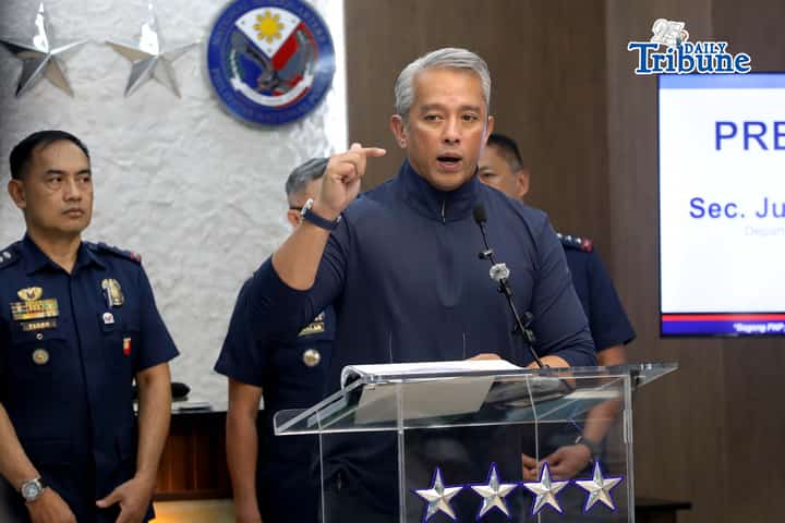 DILG pushes 911 upgrade,
vows zero tolerance for corruption
