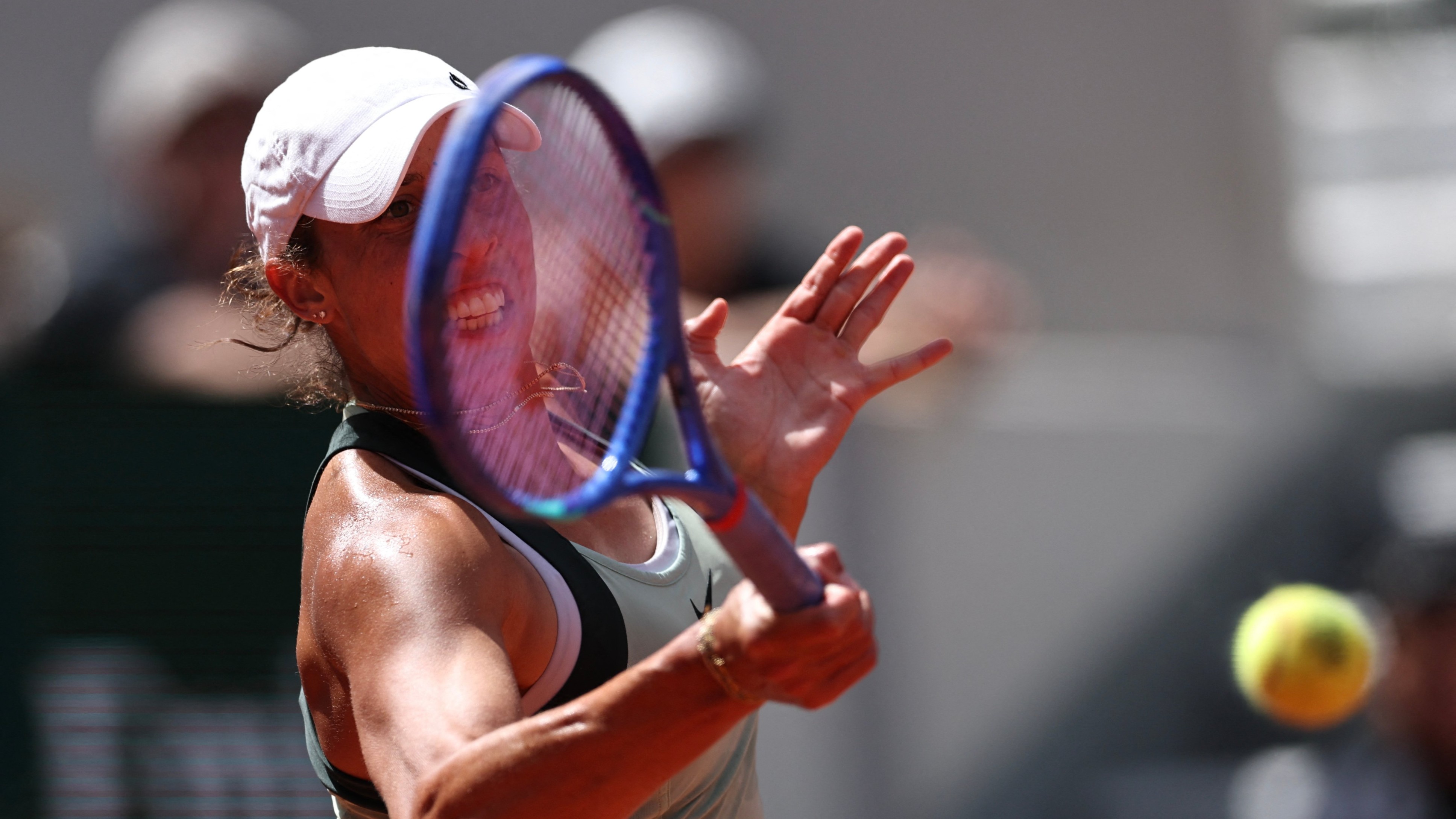 Keys,Ostapenkorace into Eastbourne semifinals