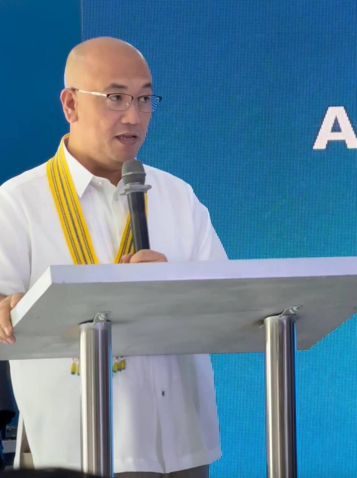 LTO assistant secretary Markus V. Lacanilao speaks during the inauguration of Chevrolet Baguio’s full 3S dealership in Tuba, Benguet.