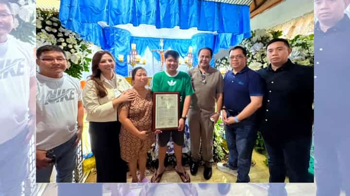 Vice Gov. Dennis Pineda and officials turn over Resolution No. 10319, naming Chris Lorenz Fabian the “Pride of Pampanga” for his heroism in Tacloban shooting.