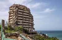 Venezuela earthquakes kill 920, tens of thousands missing