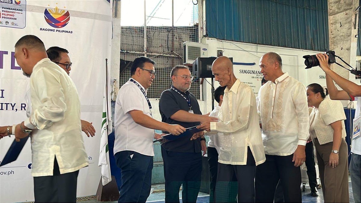 DHSUD settles homebuyer complaints, awards Antipolo land titles