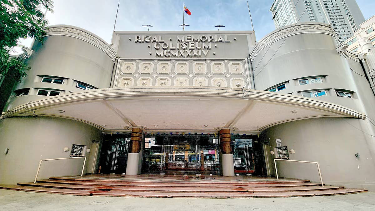RIZAL MEMORIAL COLISEUM, Malate, Manila. It is the centerpiece facility of the Rizal Memorial Sports Complex, which was completed in 1934. Initially serving as a tennis stadium, it was designed by architect Juan Arellano in the Streamline Moderne, an international style of Art Deco, with its curving forms, porthole windows, geometric grills, etc. The complex was destroyed in the Battle of Manila during World War II and reconstructed in 1953 for the 1954 Asian Games. The complex was declared a National Historical Landmark by the National Historical Commission of the Philippines and an Important Cultural Property by the National Museum of the Philippines in 2017.