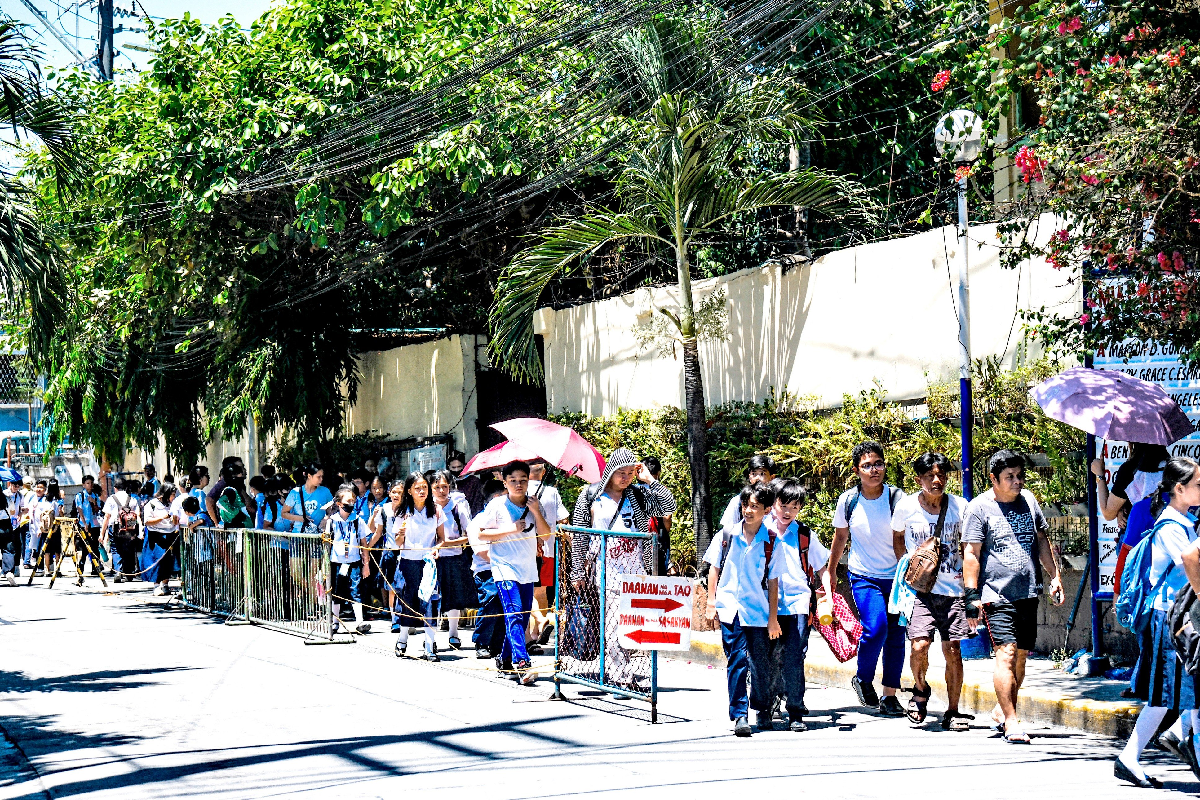 Sleeveless policy no fix for classroom heat — ACT
