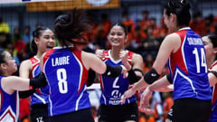 Belen, Canino banner Alas Women squad