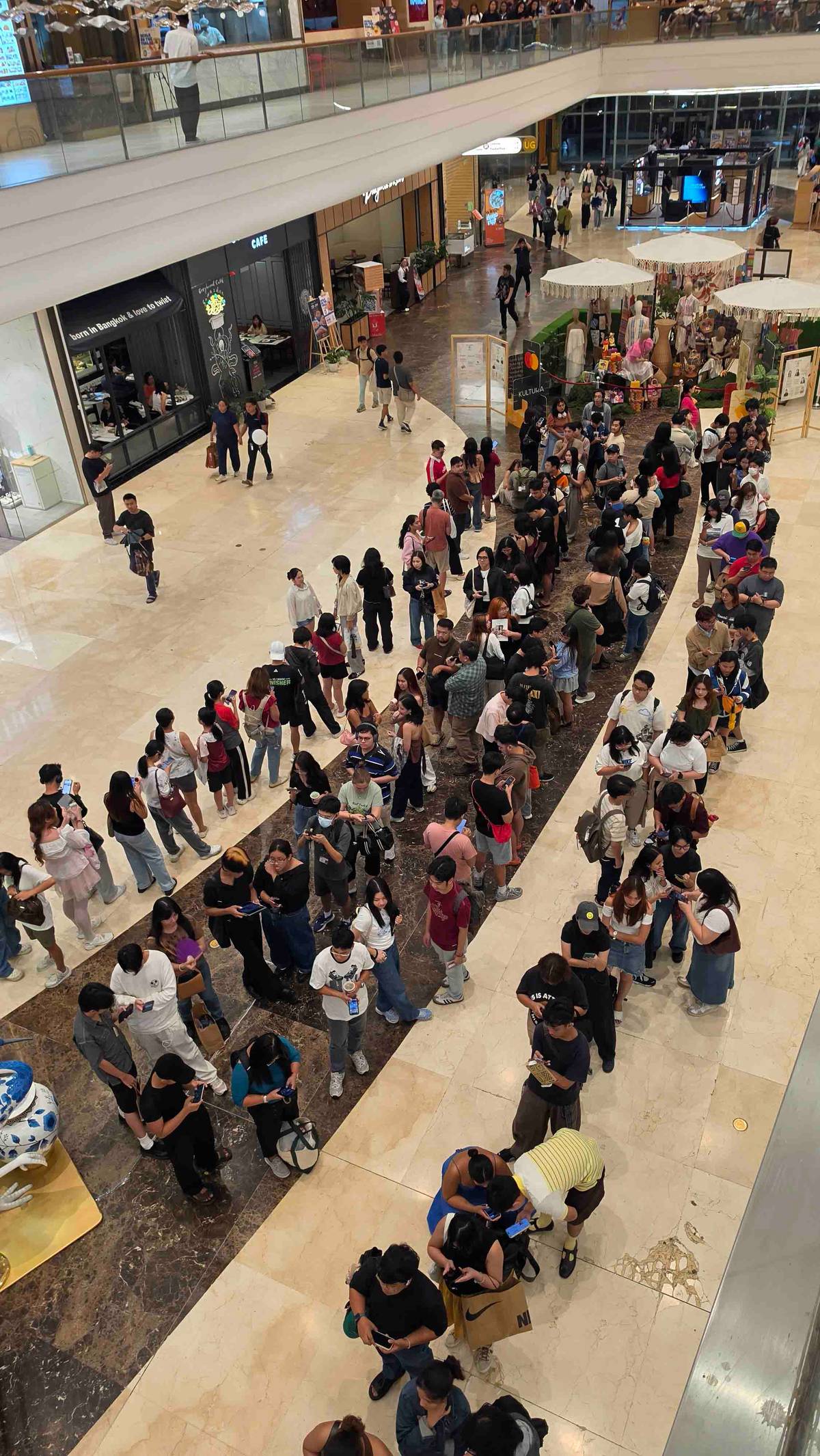 LONG queues of readers, book lovers, LGBTIQ+ individuals, and allies formed outside the Aesop boutique on opening day.