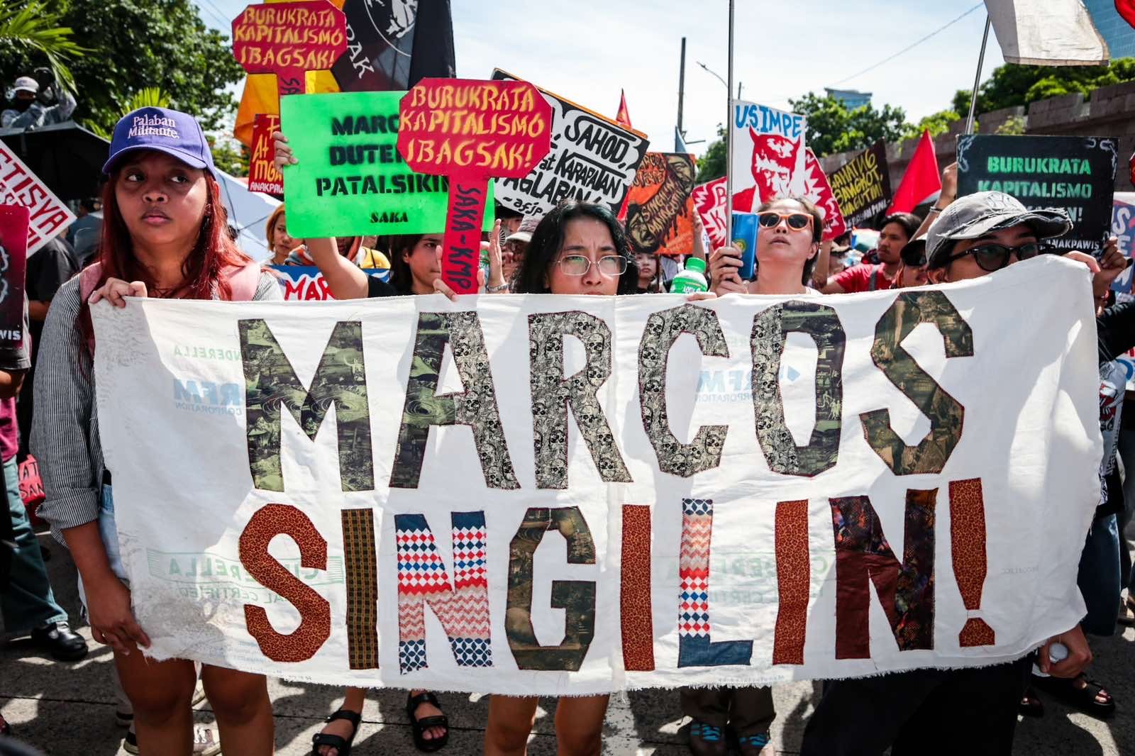 Various progressive groups from different religious, environmental, and political sectors marched down from EDSA shrine to the People Power Monument in a call to end corruption in the country titled ‘White Ribbon March’ on Sunday, 28 June, 2026 in Quezon City. 

The event started with a Catholic mass at National Shrine of Mary, Queen of Peace before marching down with different organizations from different roads nearby People Power Monument where a cultural event was staged.

Authorities are seen visible during the said protest around the area.| Aram Lascano